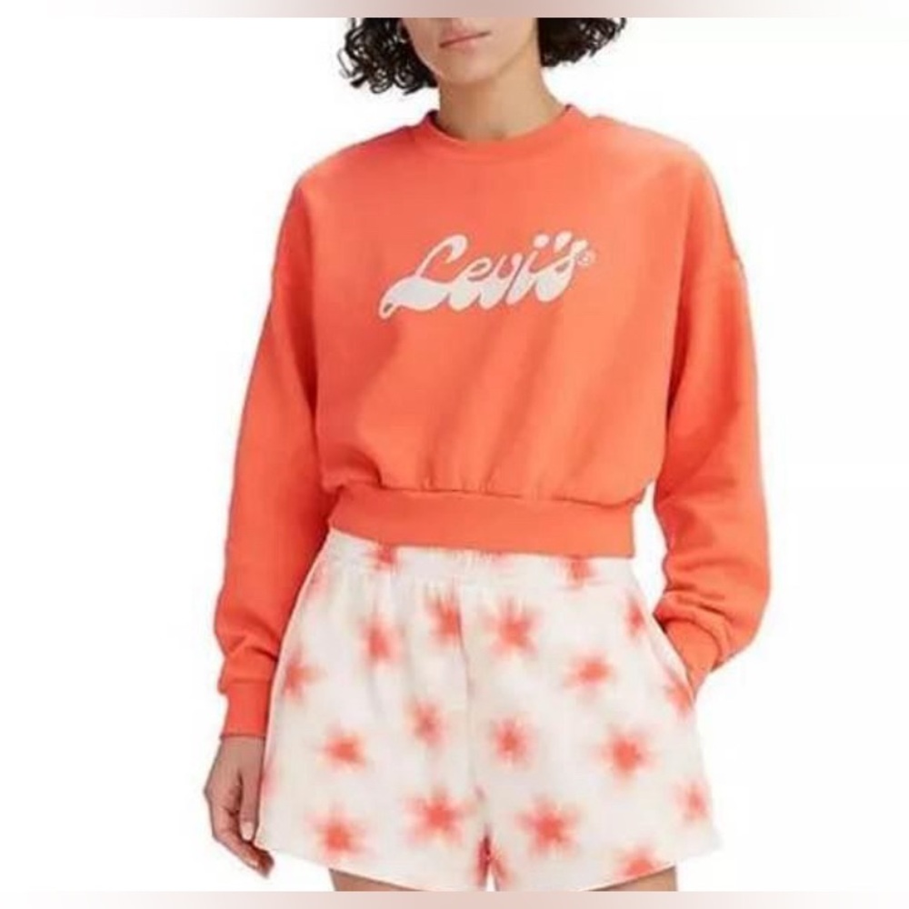 Levi’s cropped sweatshirt
